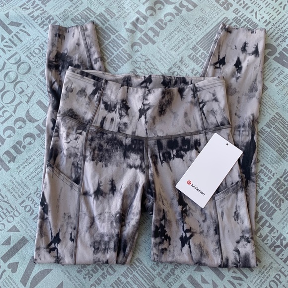 NWT Lululemon Fast and Free High Rise Tight 25” - Picture 2 of 8